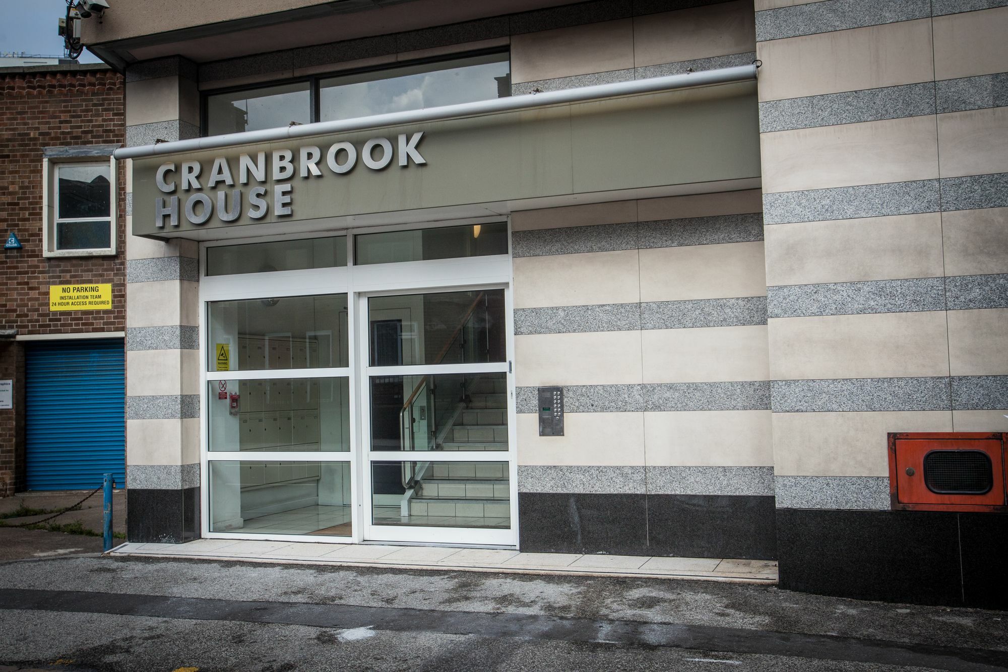 Aparthotel Cranbrook House - Near Ice Arena 4*